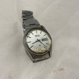 Vintage Seiko Quartz Sports Watch 8223-8019 – Broken Crystal – Parts or Repair